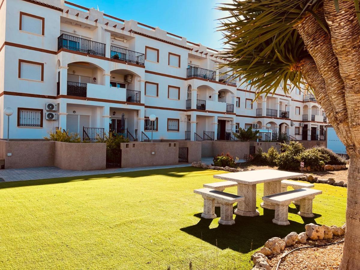 Casa Flania, Seaview, 2-Bedroom, 2-Bathroom Alicante Bagian luar foto
